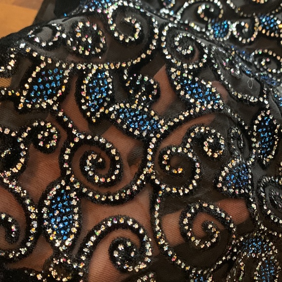 Beautiful Wrap - Picture 4 of 4